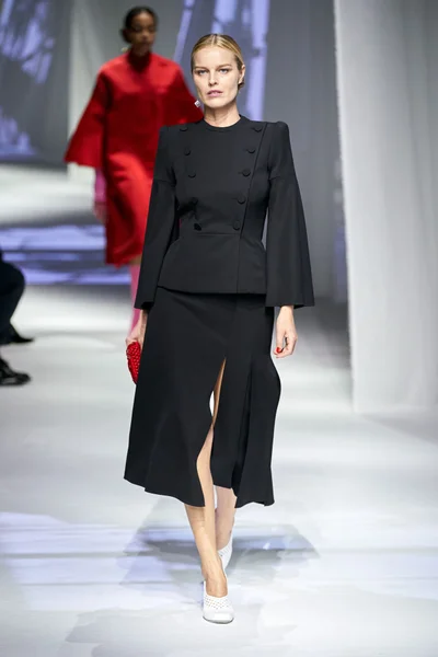 Look 46